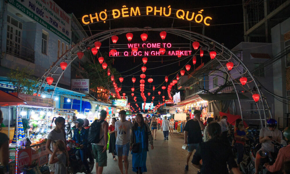 Chợ Đêm Phú Quốc Có Gì Mà Ai Đi Rồi Cũng Muốn Quay Lại?