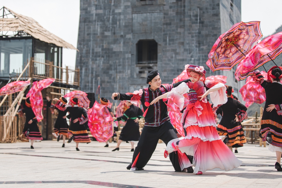 Tour Sapa - Fansipan - Bản Cát Cát 2N2Đ (Giường nằm)